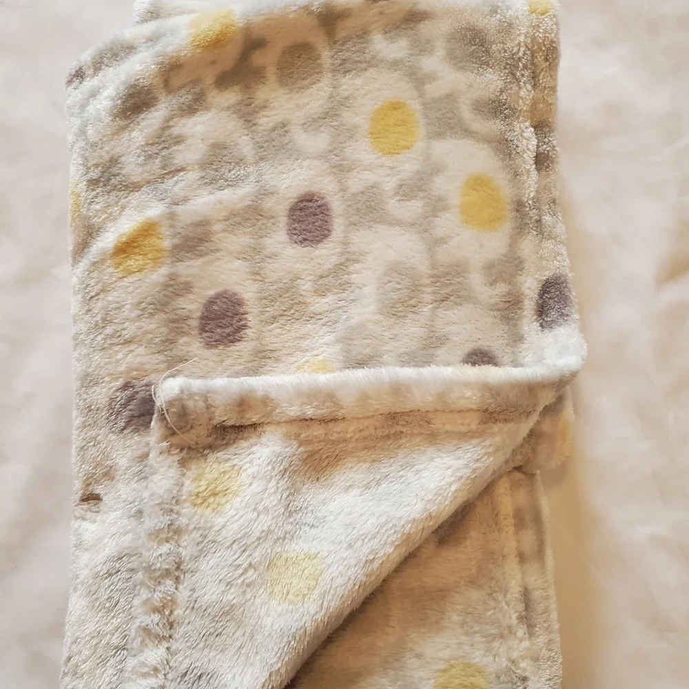 Gentle Steps Elephant All Over Print Baby Nursery Blanket Yellow Grey Plush‎